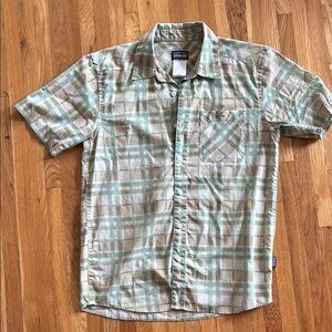 Patagonia Men's Green Plaid Shirt